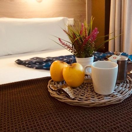 Hotel Delicias (Adults Only) Zaragoza Exterior photo