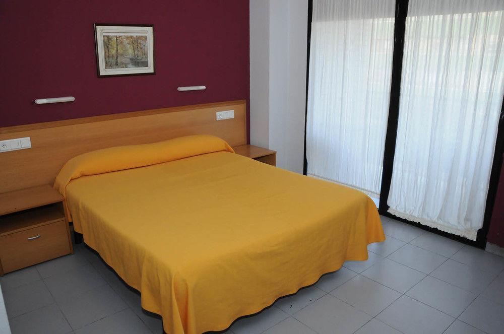 Hotel Delicias (Adults Only) Zaragoza Exterior photo