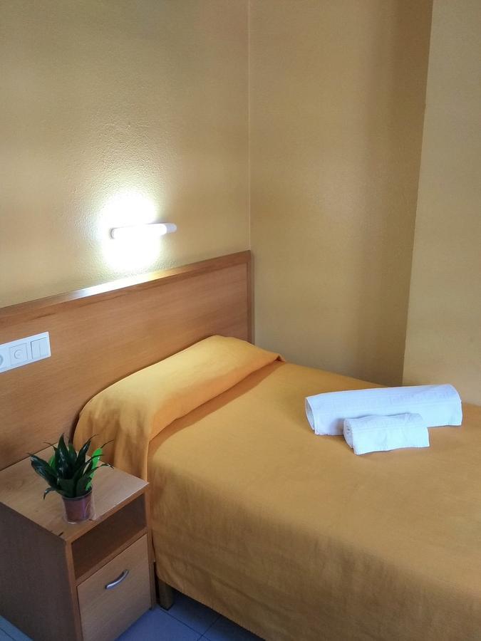 Hotel Delicias (Adults Only) Zaragoza Exterior photo