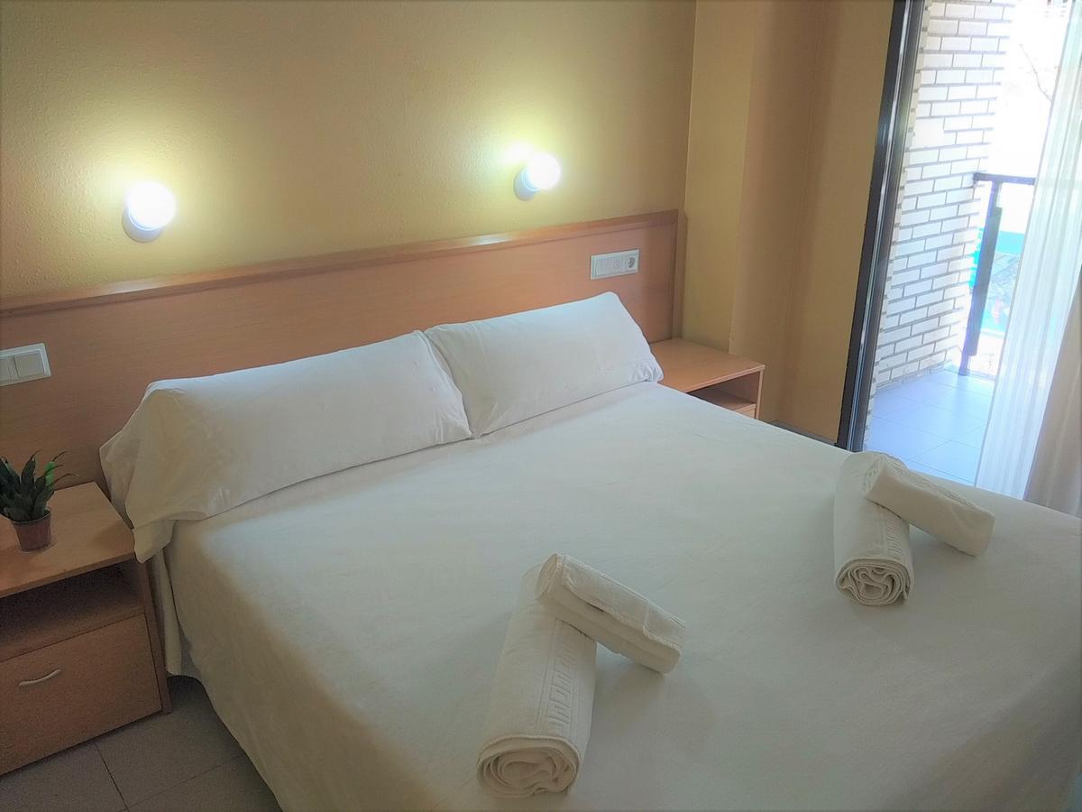 Hotel Delicias (Adults Only) Zaragoza Exterior photo